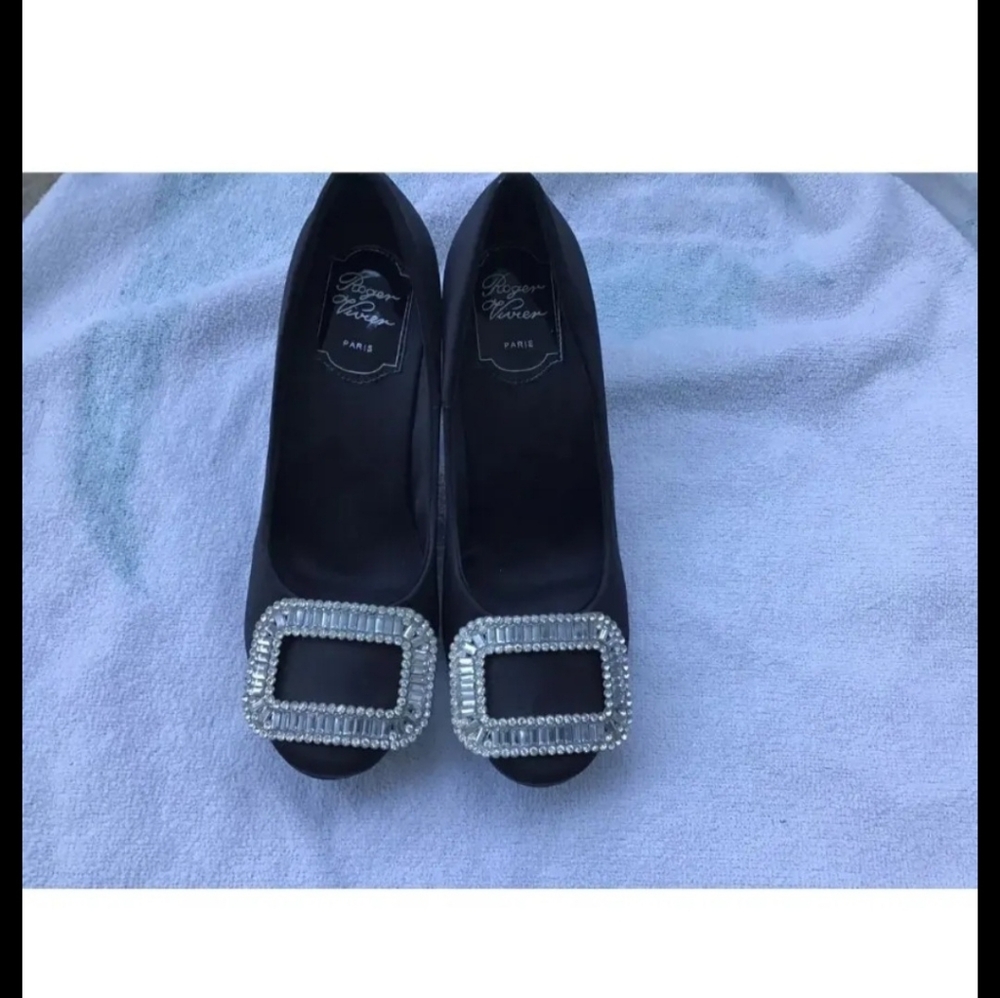 Roger Vivier Paris black satin square rhinestone accent shoes size 37 (6.5)